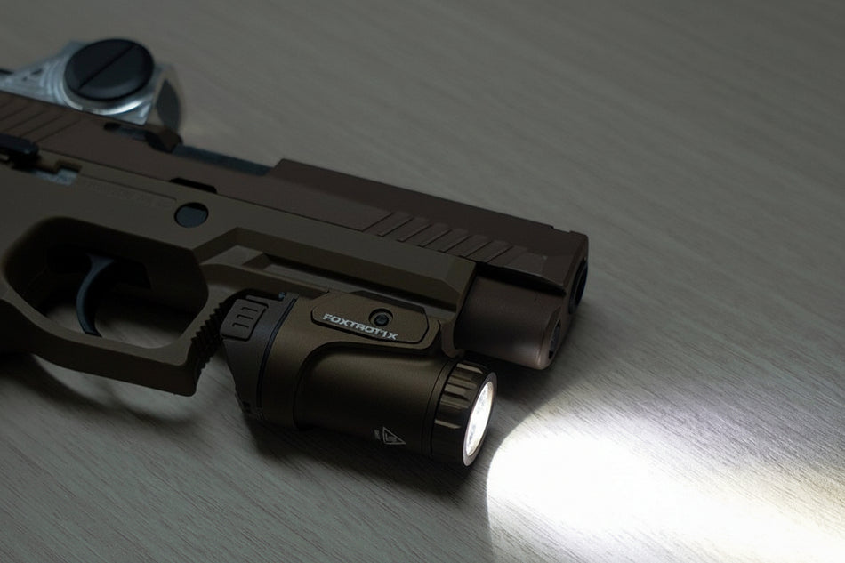 Sotac Foxtrot1x Rail-mounted Weapon Light 450 Lumens[For SIG AIR M17 / P320 / XCARRY][BLK]